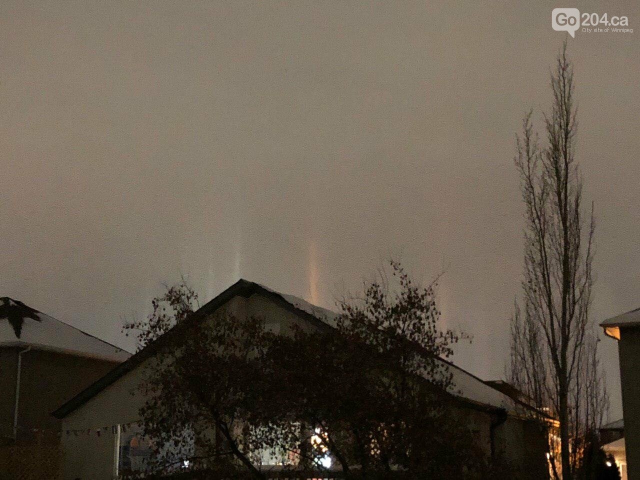 Winnipeggers witnessed light pillars phenomenon, photo-3