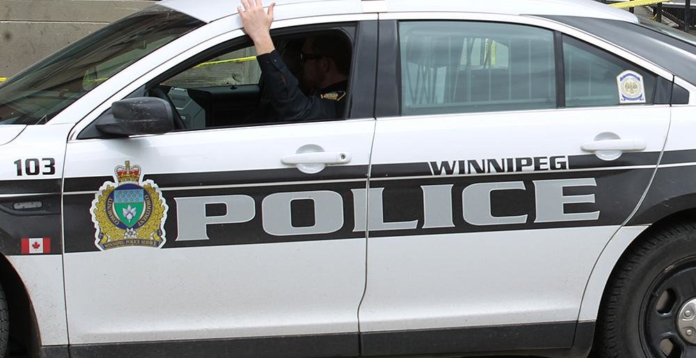 Mother of 5 dies in crash