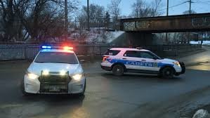 Weapons and meth seized from vehicle in Winnipeg