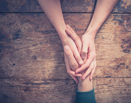 Red Cross offers Manitoba residents to take a new course teaches psychological first aid