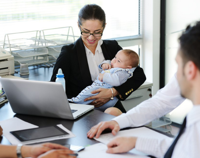How to return to work after a parenting gap? Manitoba job experts know