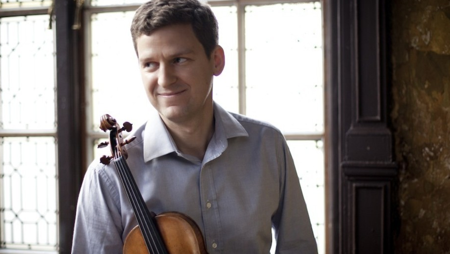 A great violinist from Manitoba glorifies his homeland again