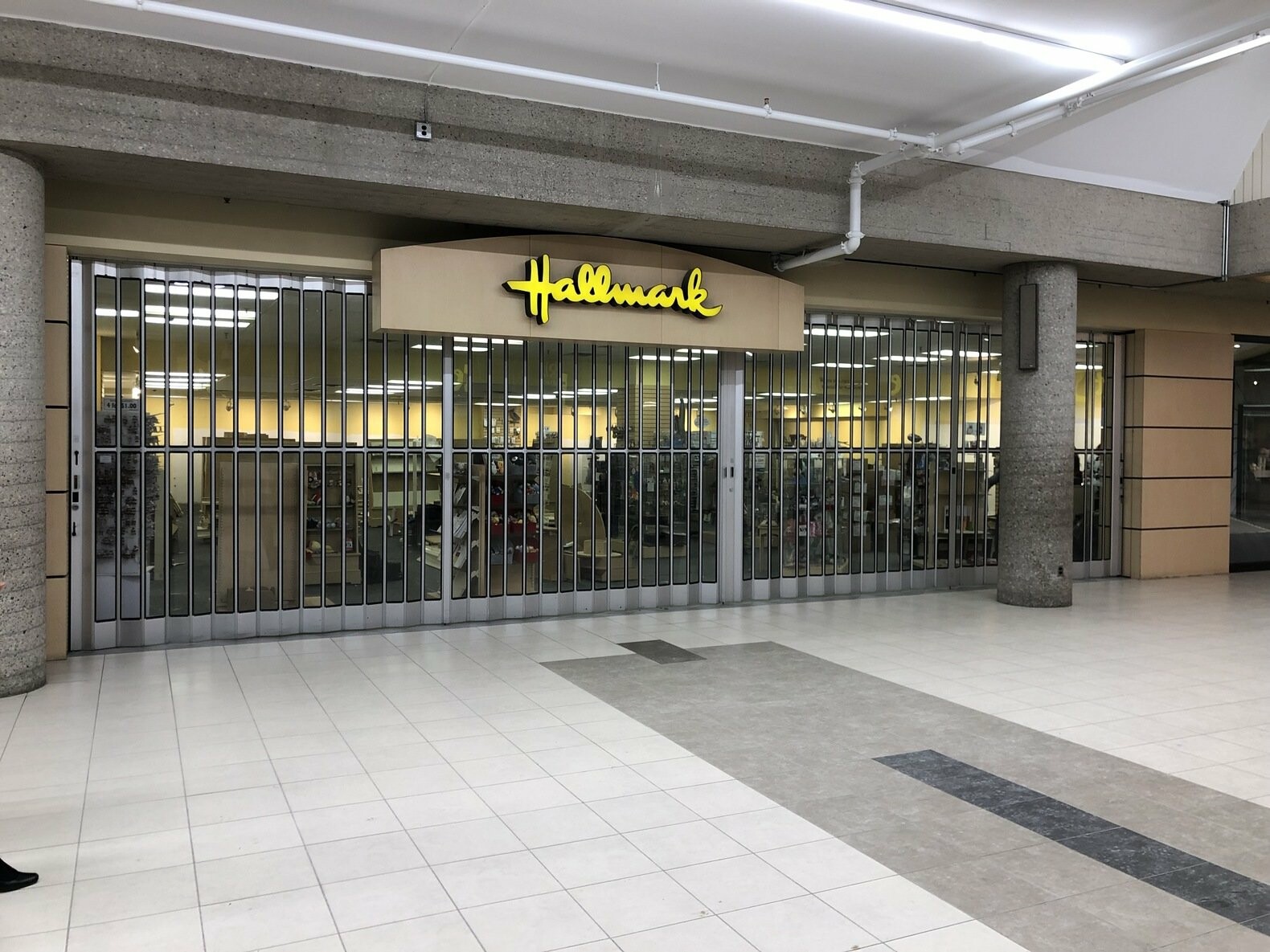 Hallmark moves out of Winnipeg Square