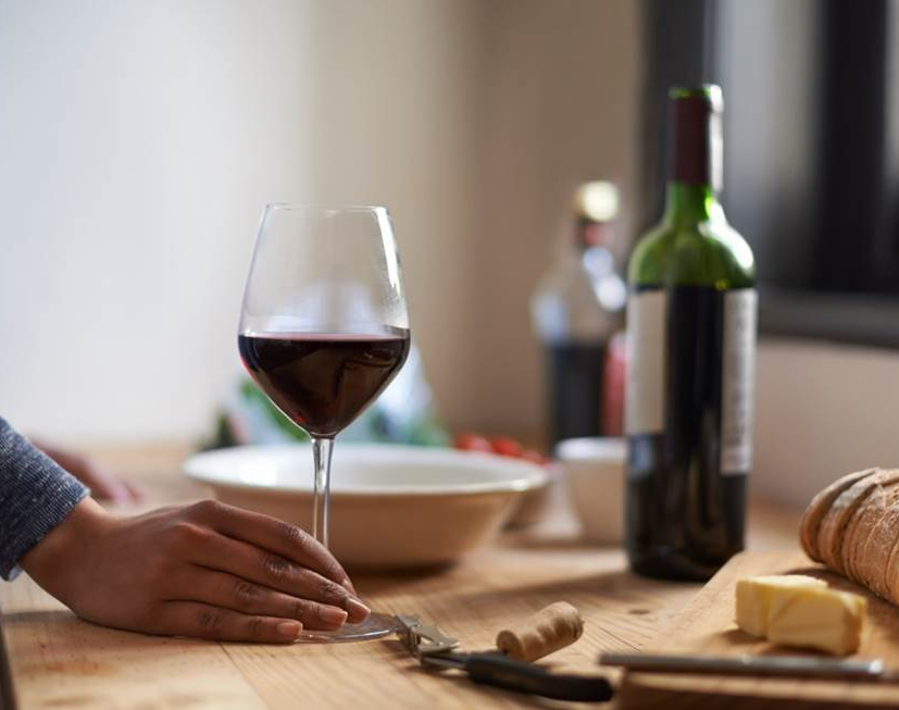 ‘Mommy’ drinking culture tries to make alcohol consumption more popular among women