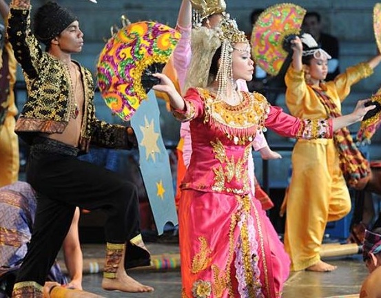 Anyone who wants to visit Folklorama can buy tickets online