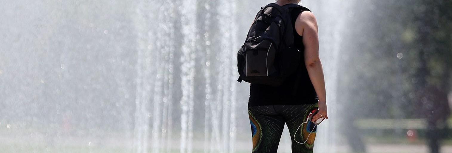 Southern Manitoba extreme heat: Avoid direct sunlight