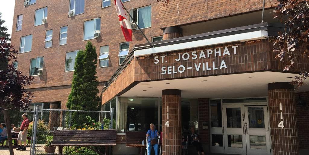 Winnipeg seniors home has electricity after a couple days of the technical problem
