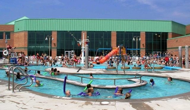 Parents want to longer hours at Winnipeg wading pools Parents want to longer hours at Winnipeg wading pools