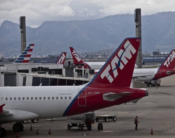 9 planes had to make urgent landings in Chile, Argentina, and Peru