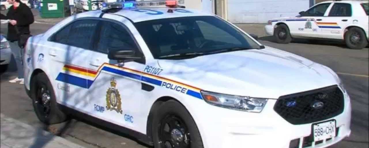 Man hit by trailer to death