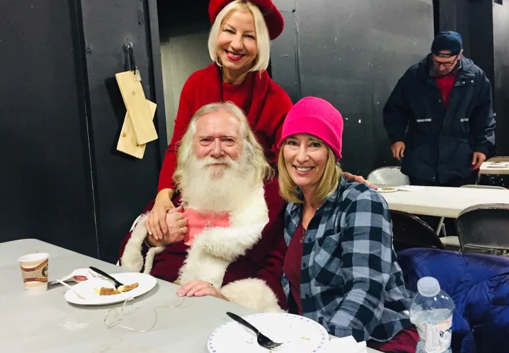 Winnipeg Santa Claus helper died