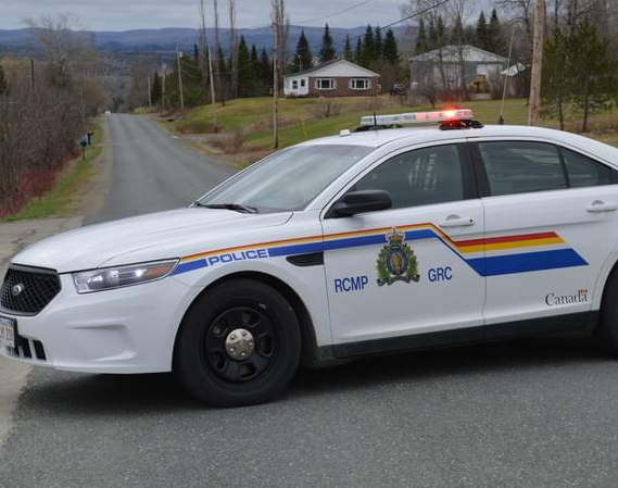 Man found dead after semi rollover near Portage la Prairie