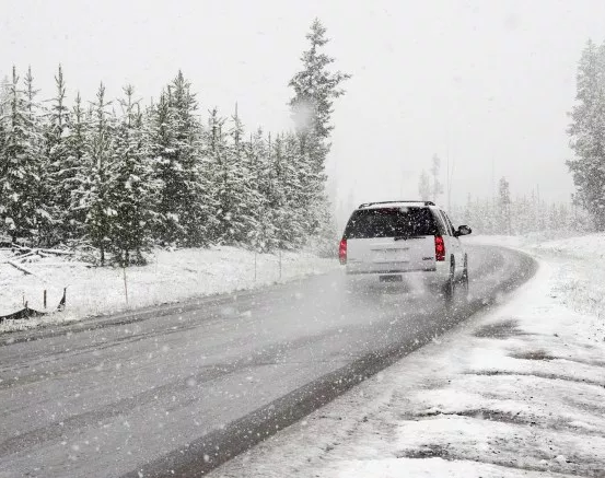 MPI issued certain essential tips how to behave on a slippery road