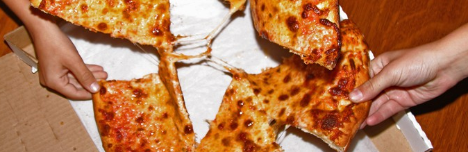 Winnipeg Air Traffic Controllers expressed support for their colleagues from the United States by sending pizza to them