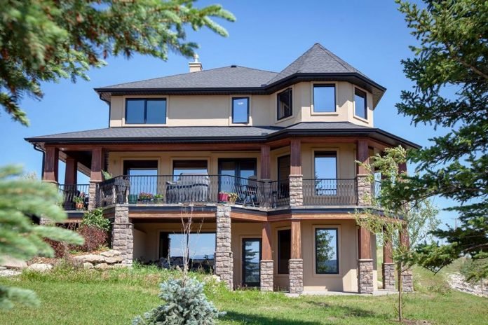 A house in Alberta sells for $25 and a letter
