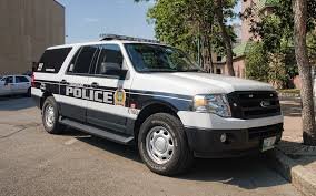 A man with rifle arrested by Winnipeg police