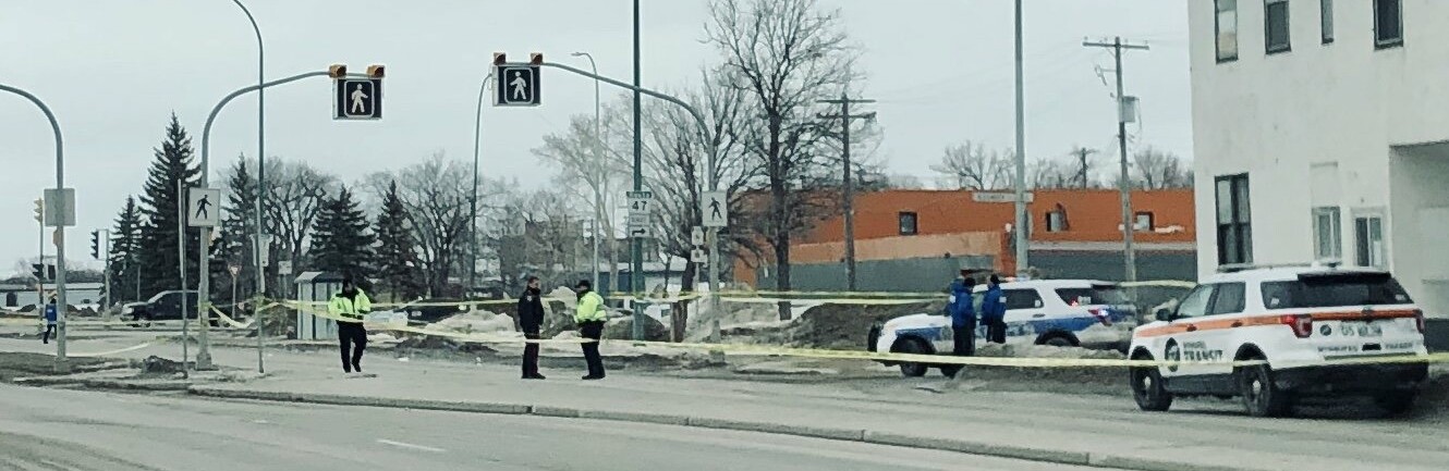 Car crash: woman and a child in critical condition