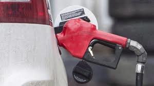 Gas prices rise in Winnipeg as new carbon tax kicks in